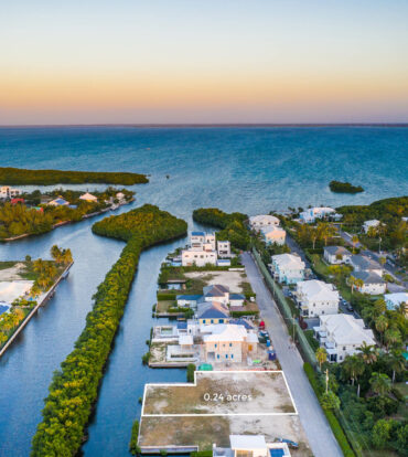 CLIPPER BAY 0.24 ACRES WITH 50 FT BOAT DOCK