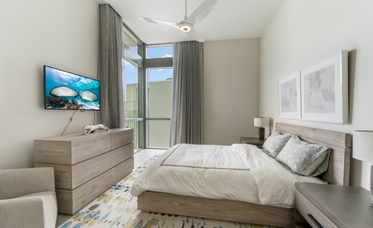 SEAFIRE RESIDENCE N1003  - SEVEN MILE BEACH PENTHOUSE