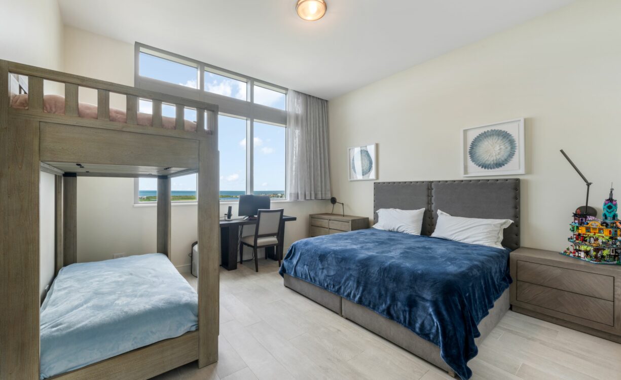 SEAFIRE RESIDENCE N1003  - SEVEN MILE BEACH PENTHOUSE