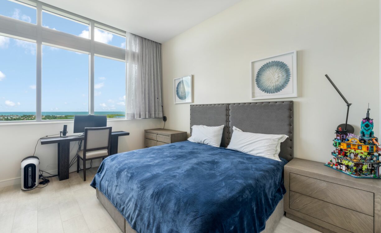 SEAFIRE RESIDENCE N1003  - SEVEN MILE BEACH PENTHOUSE