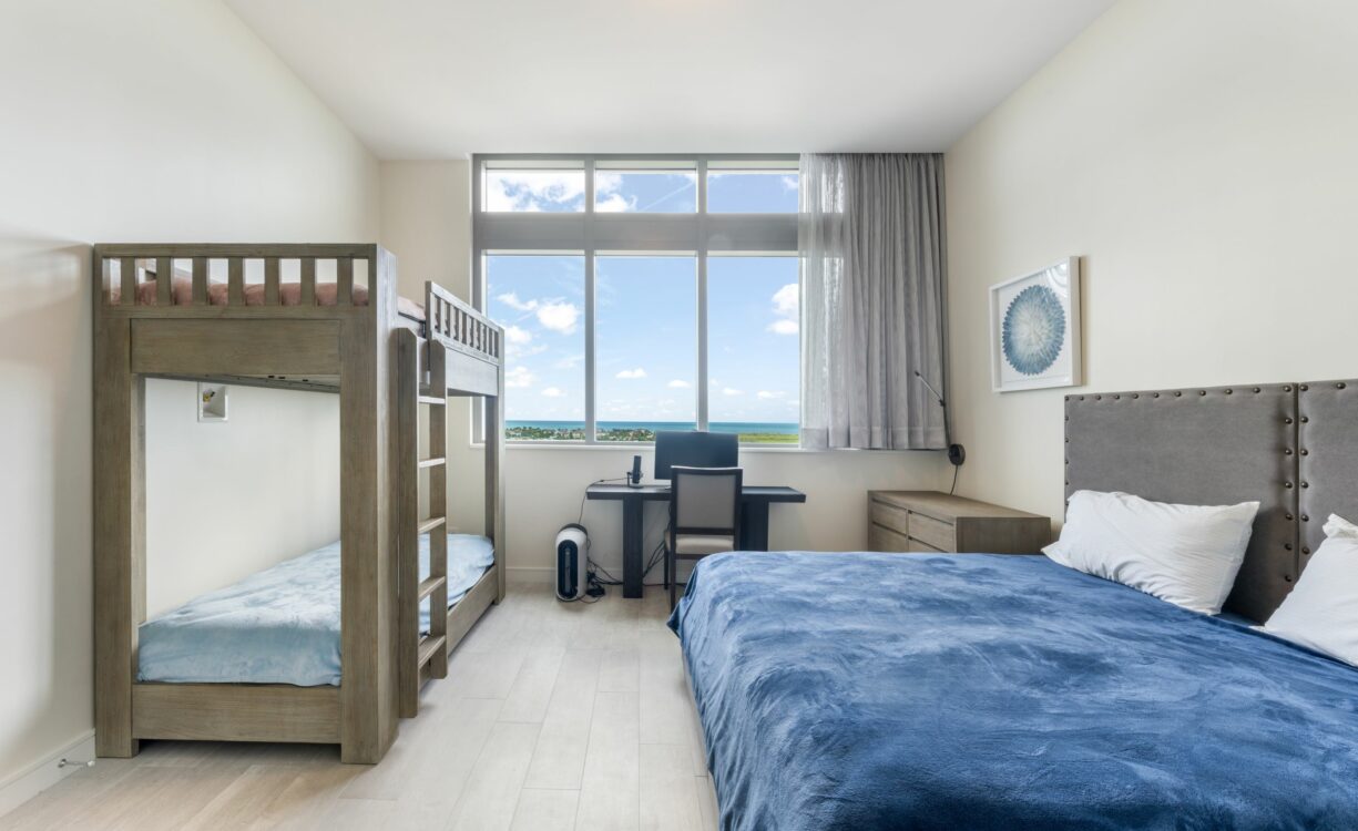 SEAFIRE RESIDENCE N1003  - SEVEN MILE BEACH PENTHOUSE