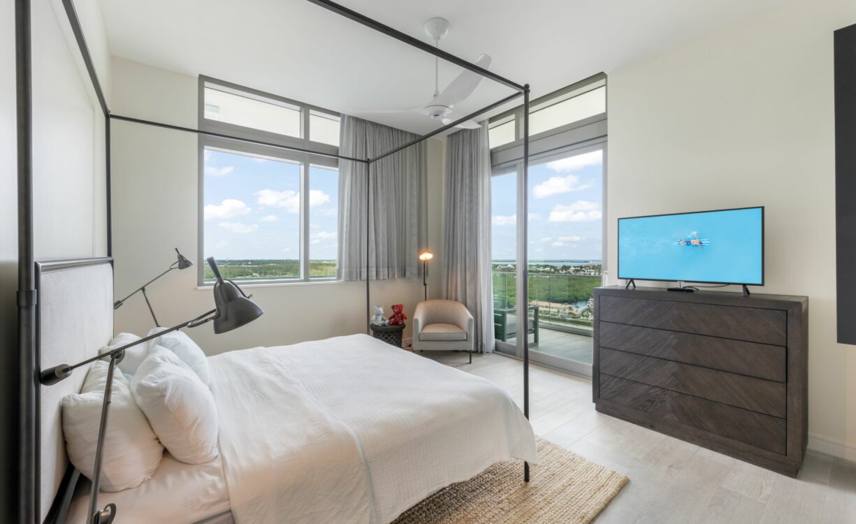 SEAFIRE RESIDENCE N1003  - SEVEN MILE BEACH PENTHOUSE