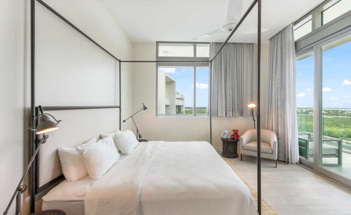 SEAFIRE RESIDENCE N1003  - SEVEN MILE BEACH PENTHOUSE