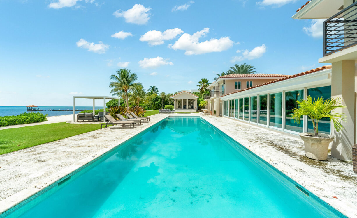 VILLA MORA