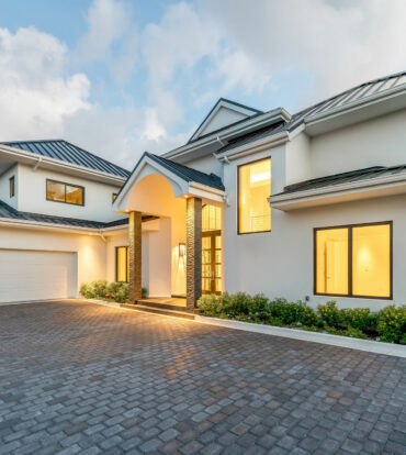INFINITY RIDGE PROSPECT POINT BEACHFRONT HOME