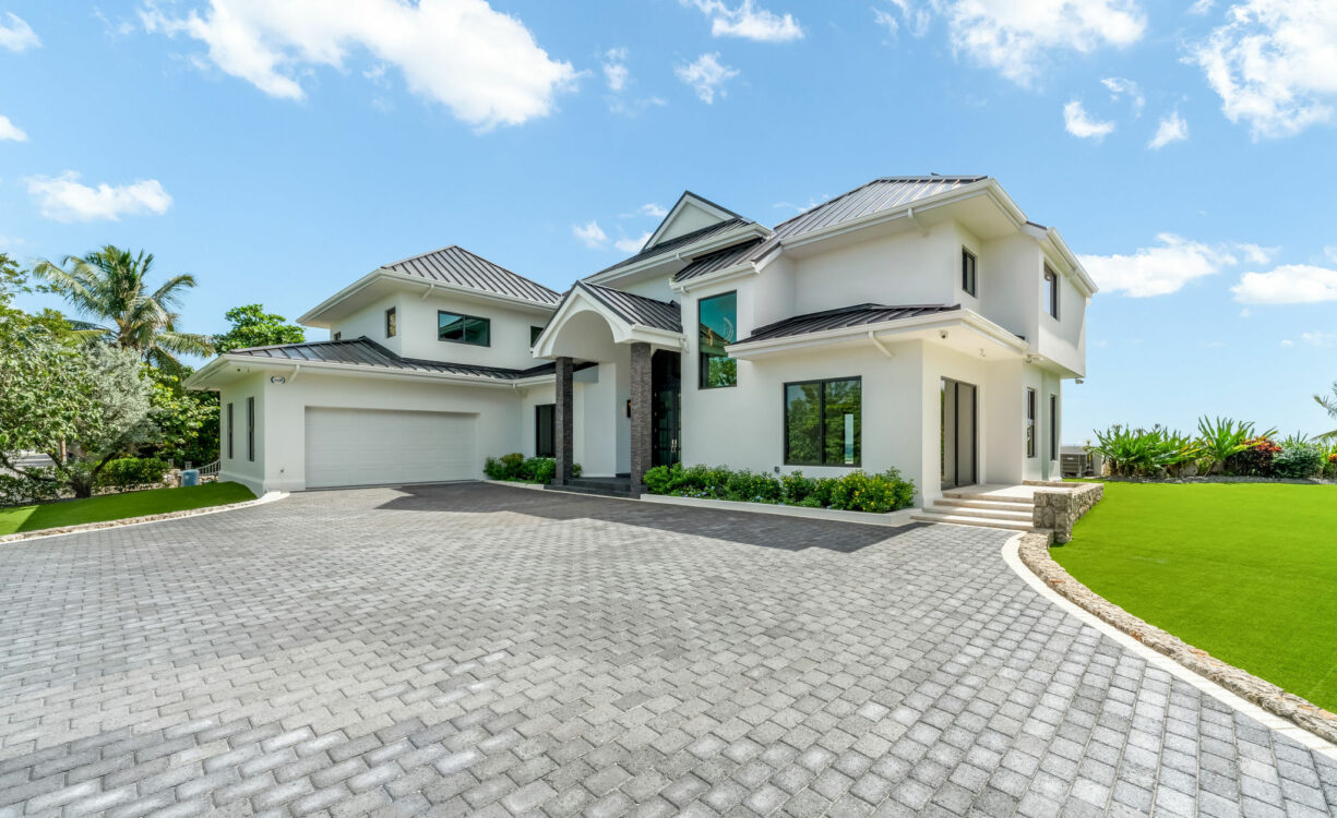 INFINITY RIDGE PROSPECT POINT BEACHFRONT HOME