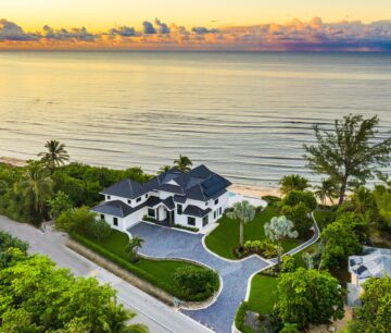 INFINITY RIDGE PROSPECT POINT BEACHFRONT HOME