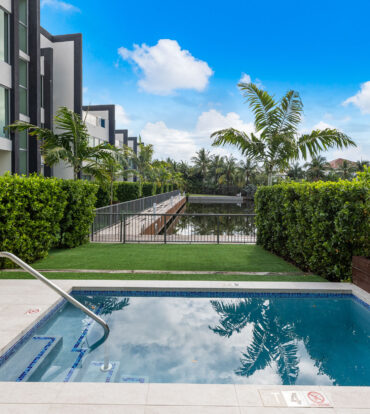 ONE CANAL POINT 10 WITH BOAT DOCK