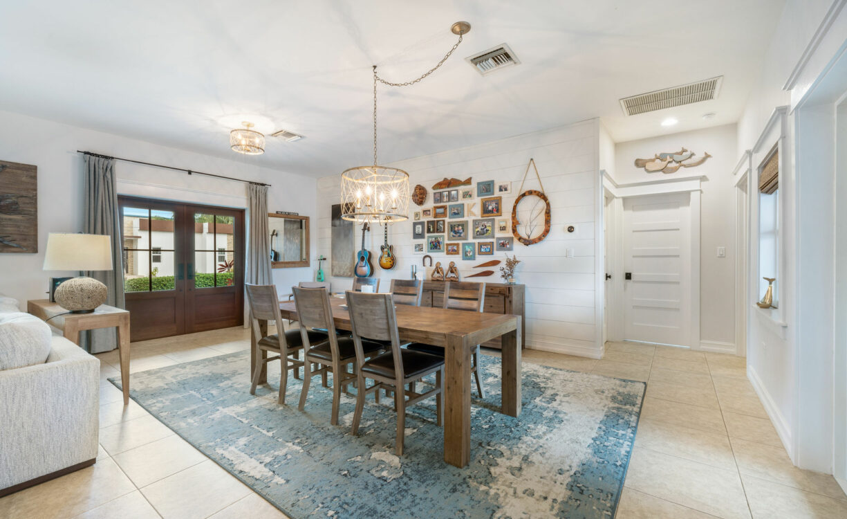 PROSPECT DRIVE 601, CANAL FRONT HOME