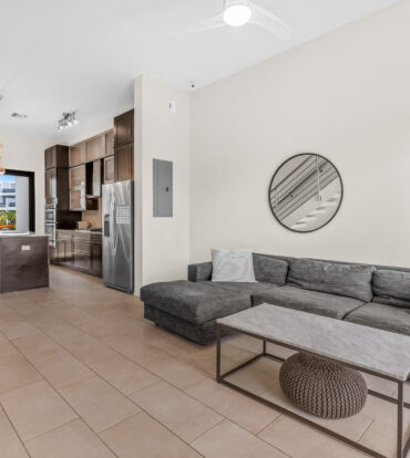 VELA 51, SOUTH SOUND TOWNHOME