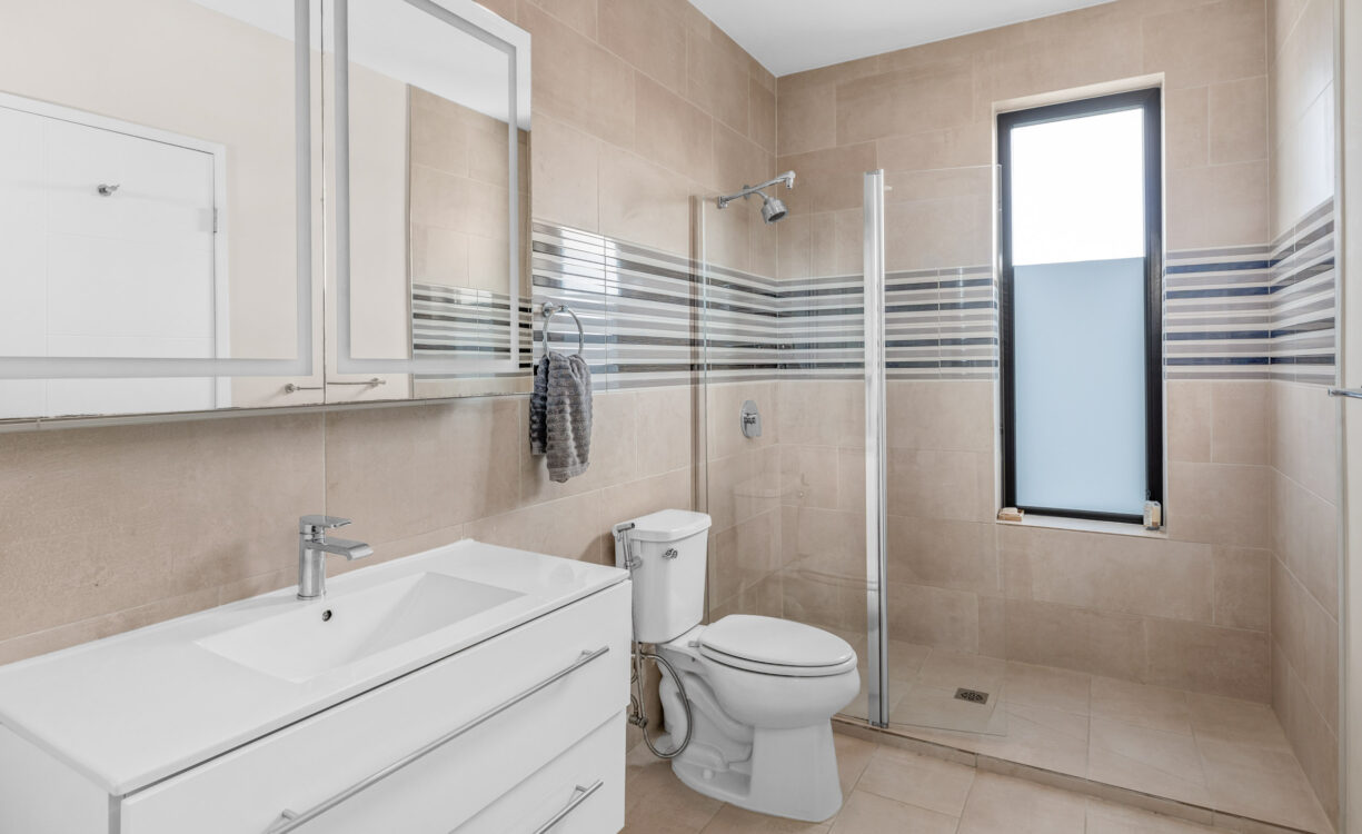 VELA 51, SOUTH SOUND TOWNHOME