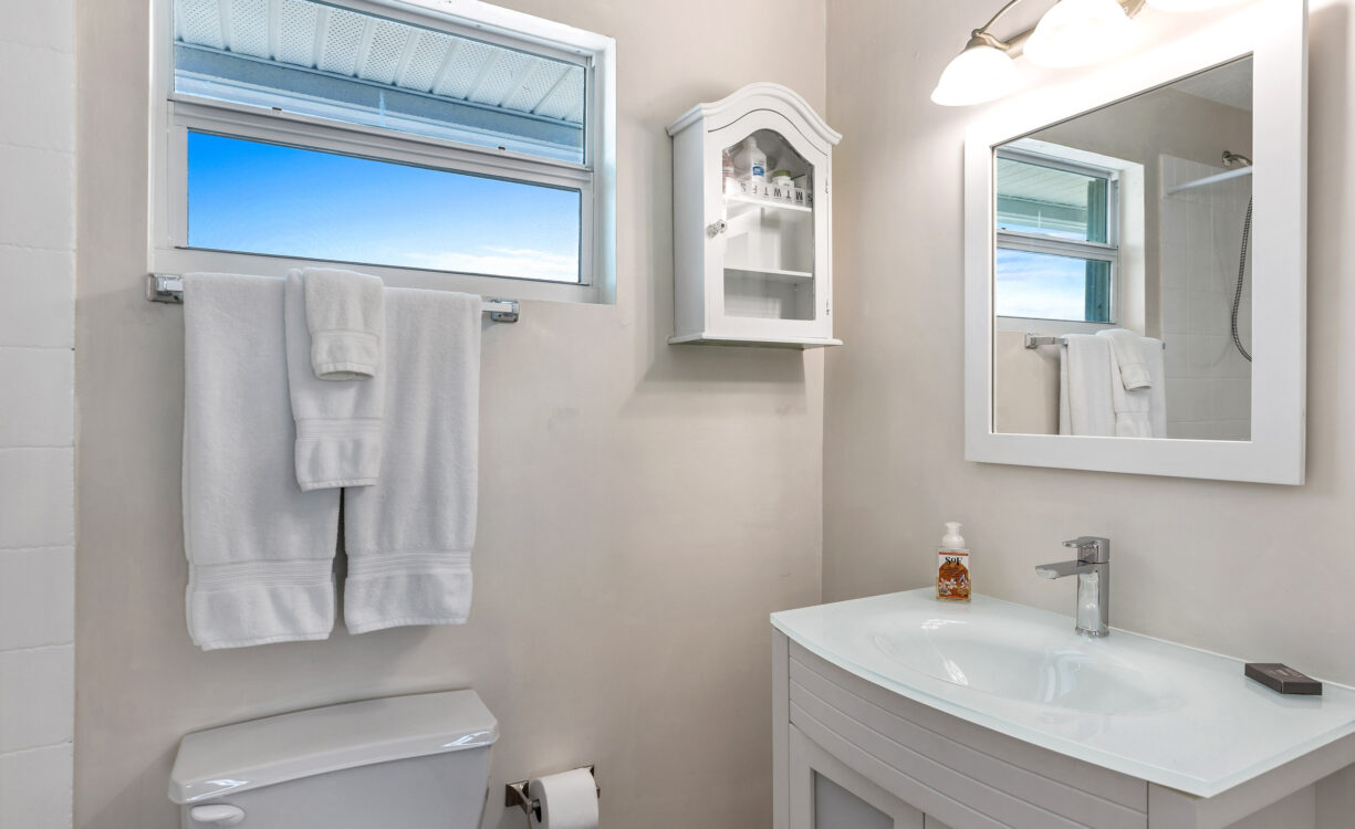 MOON BAY 16, WATERFRONT CONDO