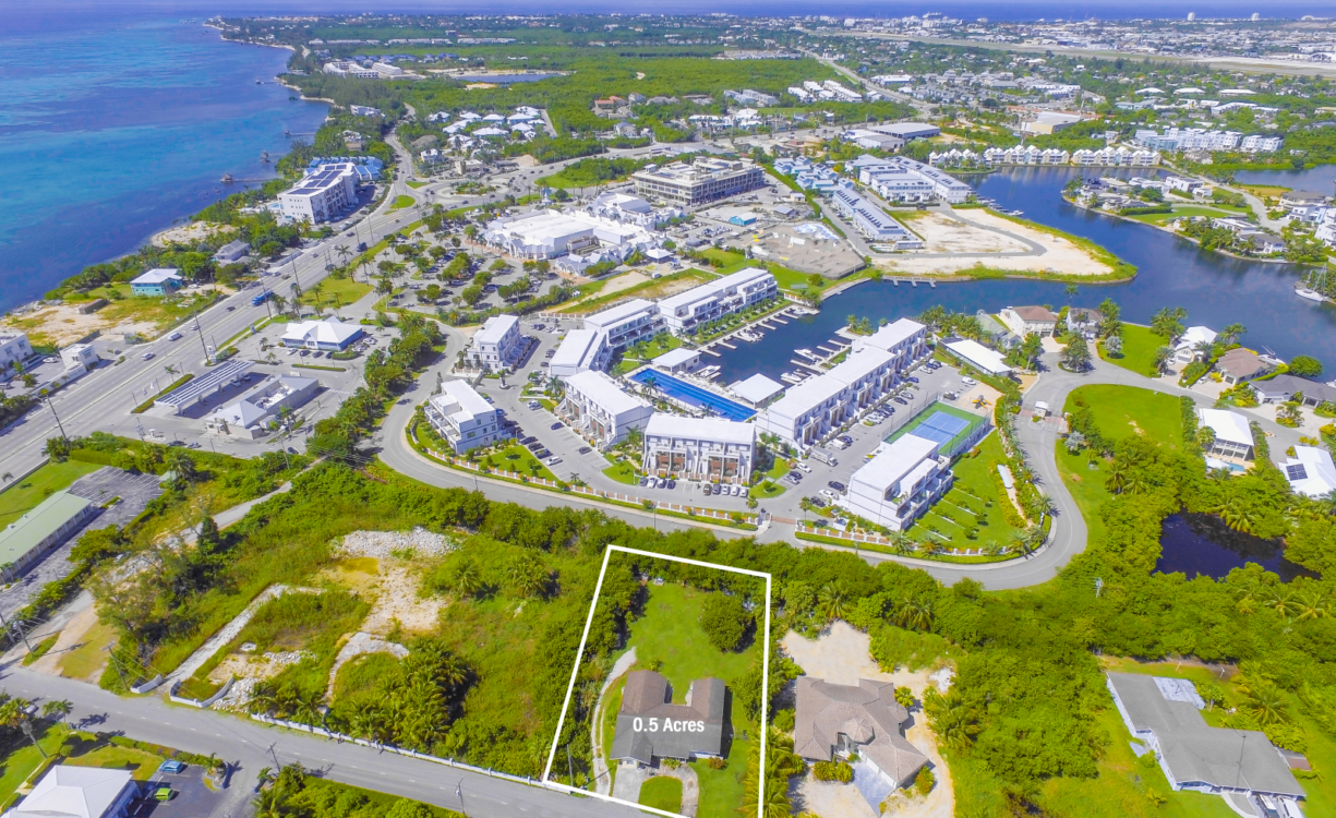 SELKIRK DRIVE 63, GRAND HARBOUR FIXER UPPER