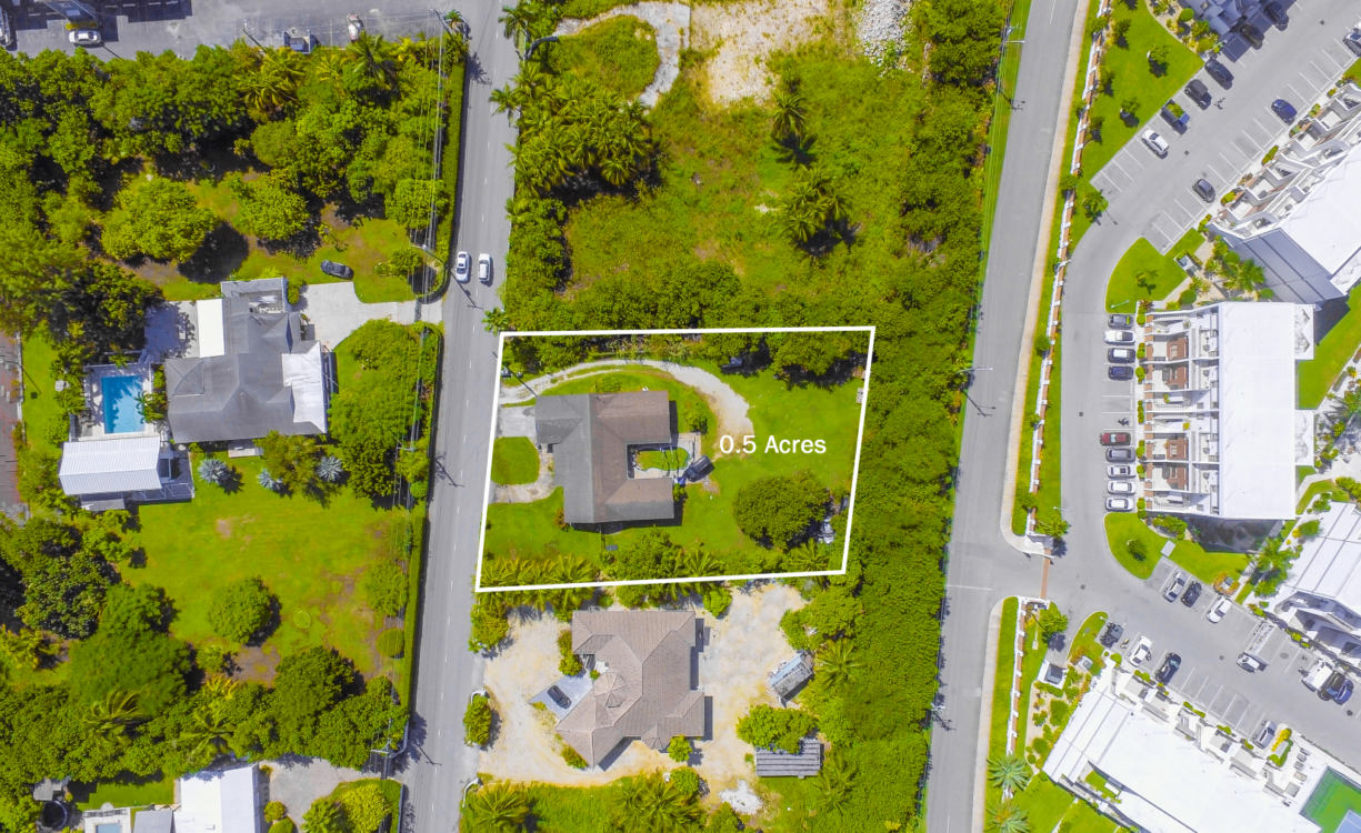 SELKIRK DRIVE 63, GRAND HARBOUR FIXER UPPER