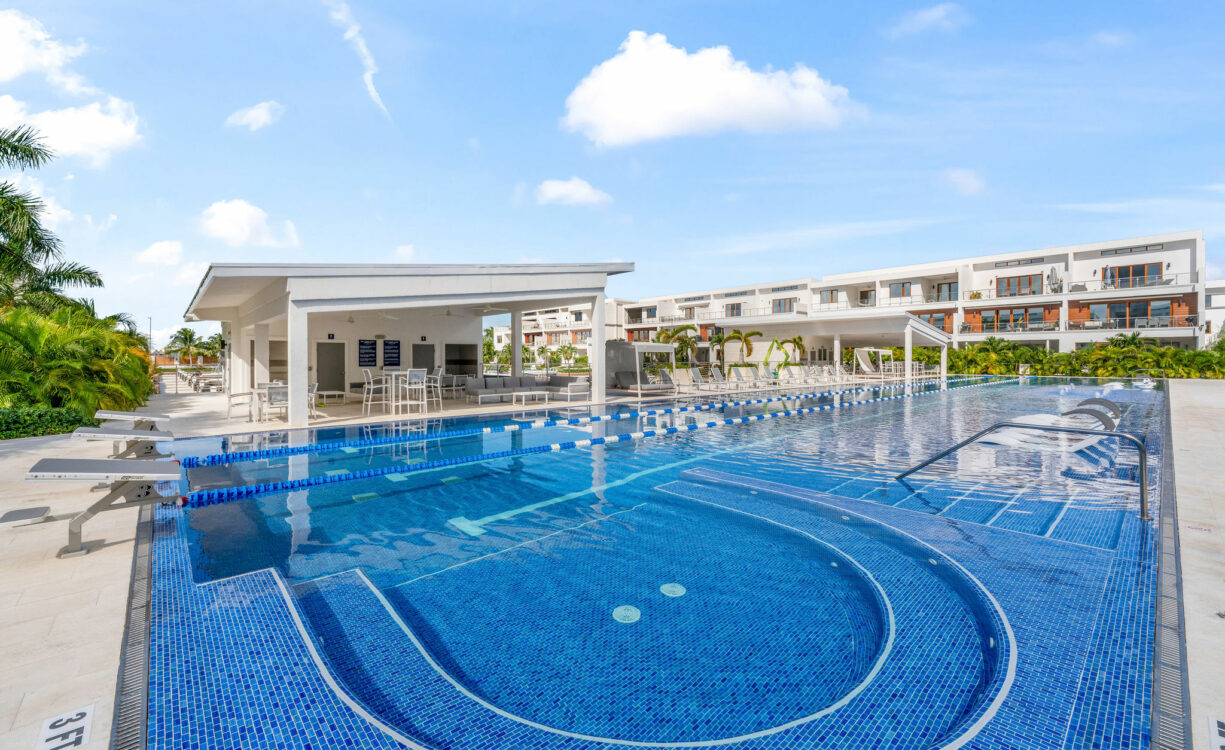 ARVIA 30, GRAND HARBOUR CONDO