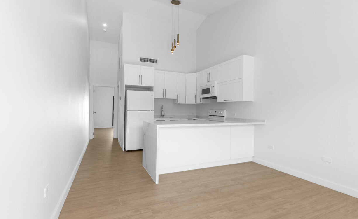 GATEWAY WEST 16, GEORGE TOWN CONDO