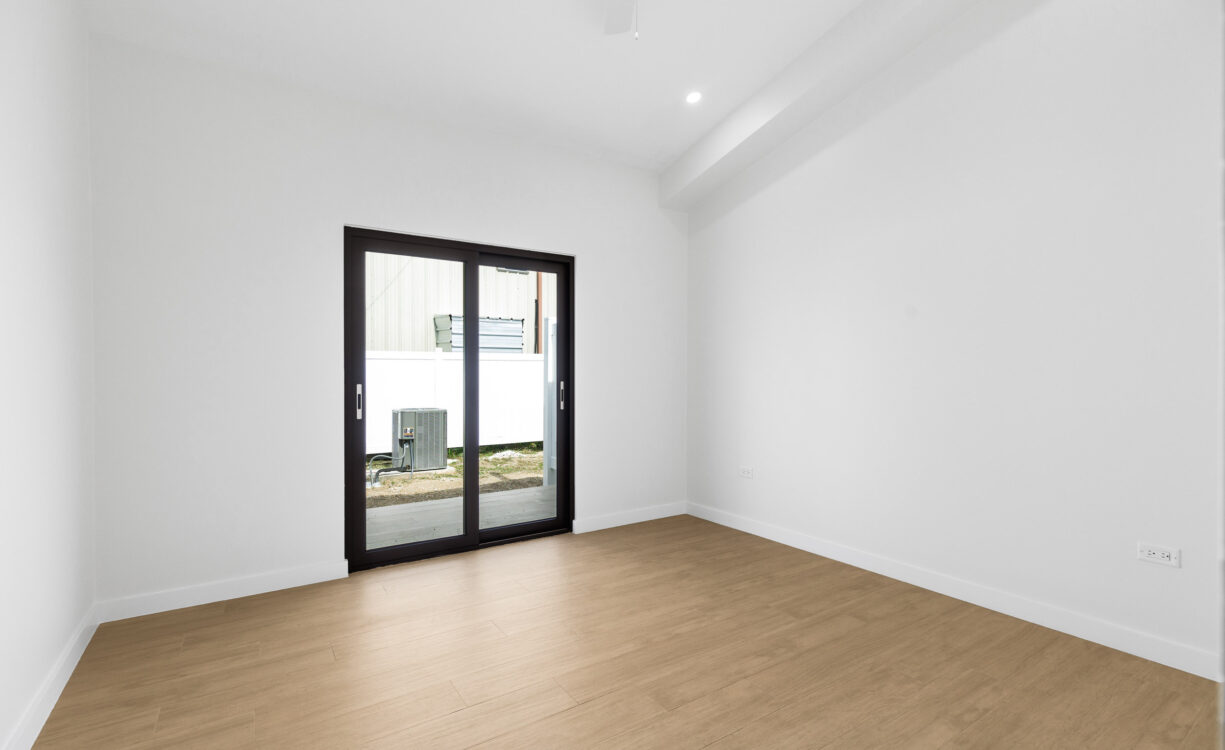 GATEWAY WEST 16, GEORGE TOWN CONDO