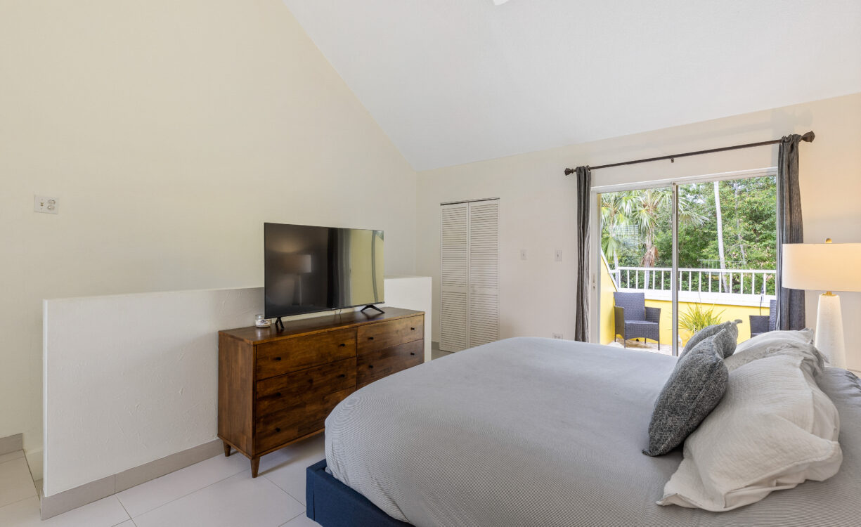 XRYSTAL VILLAGE TOWNHOUSE 17