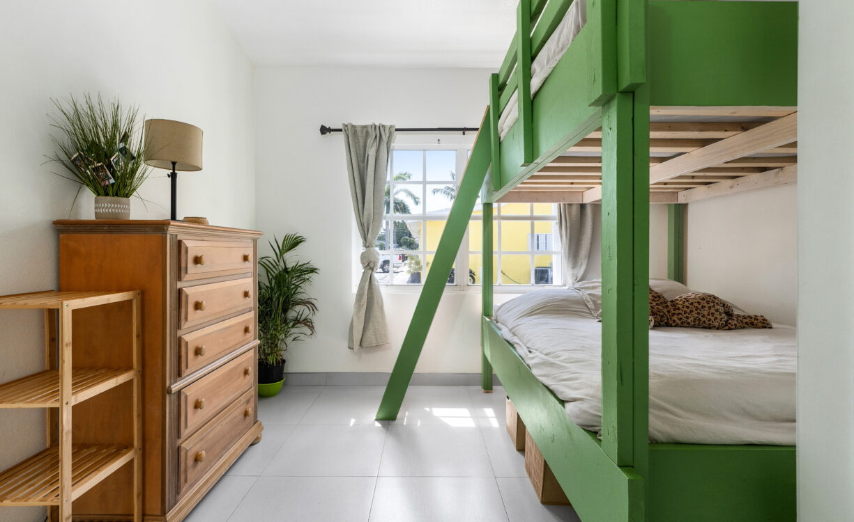 XRYSTAL VILLAGE TOWNHOUSE 17