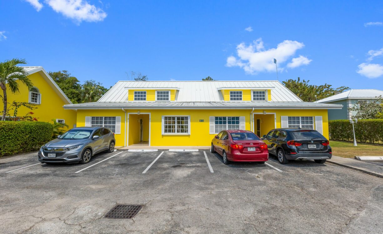 XRYSTAL VILLAGE TOWNHOUSE 17