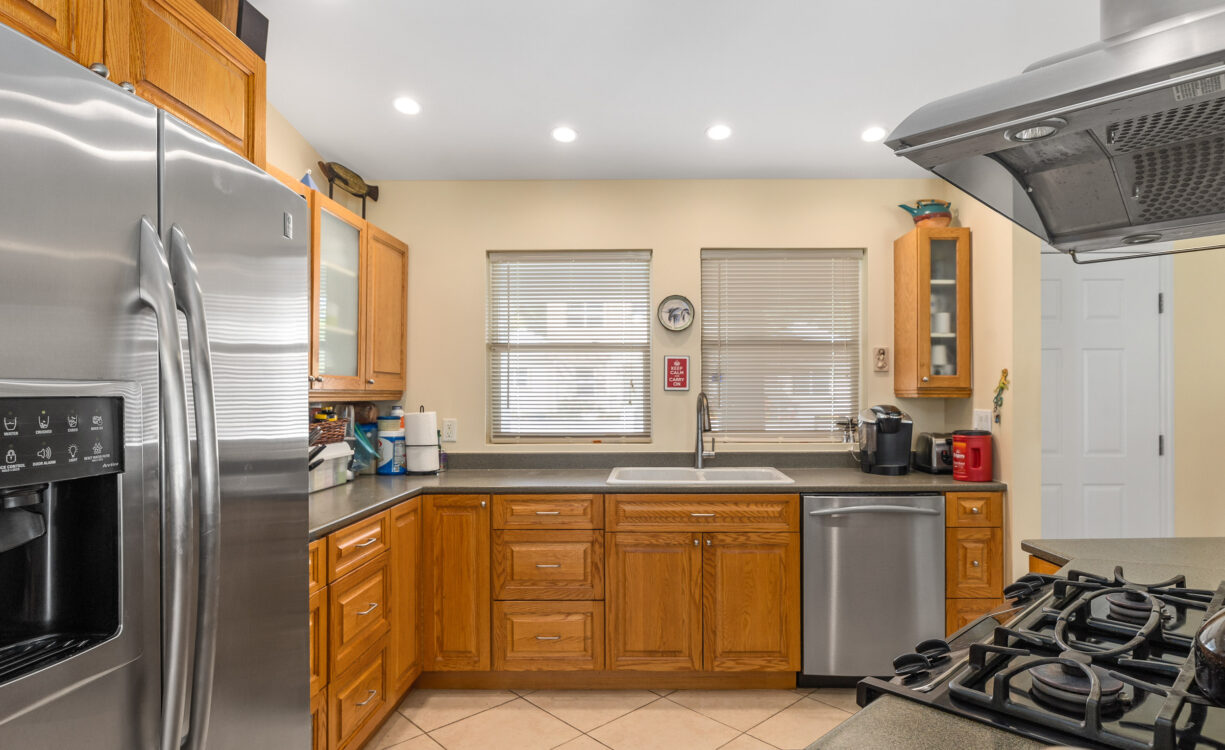 RACKLEY 142, NORTH SOUND ESTATES HOME
