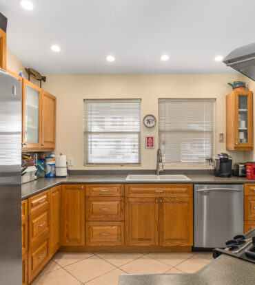 RACKLEY 142, NORTH SOUND ESTATES HOME