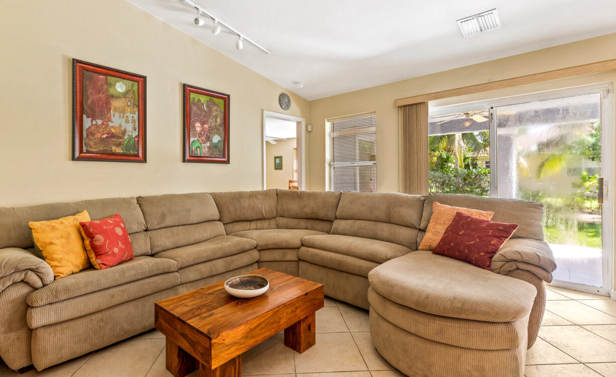 RACKLEY 142, NORTH SOUND ESTATES HOME