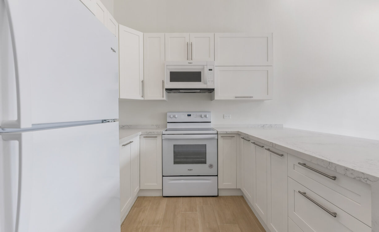 GATEWAY WEST 12, GEORGE TOWN CONDO
