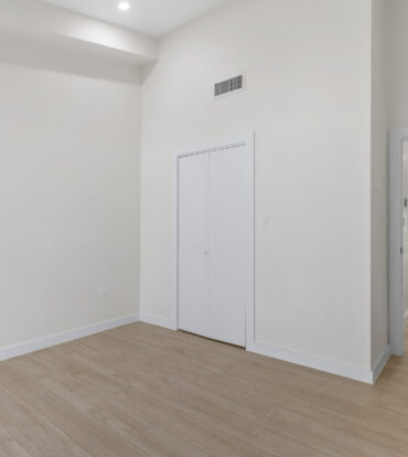 GATEWAY WEST 12, GEORGE TOWN CONDO