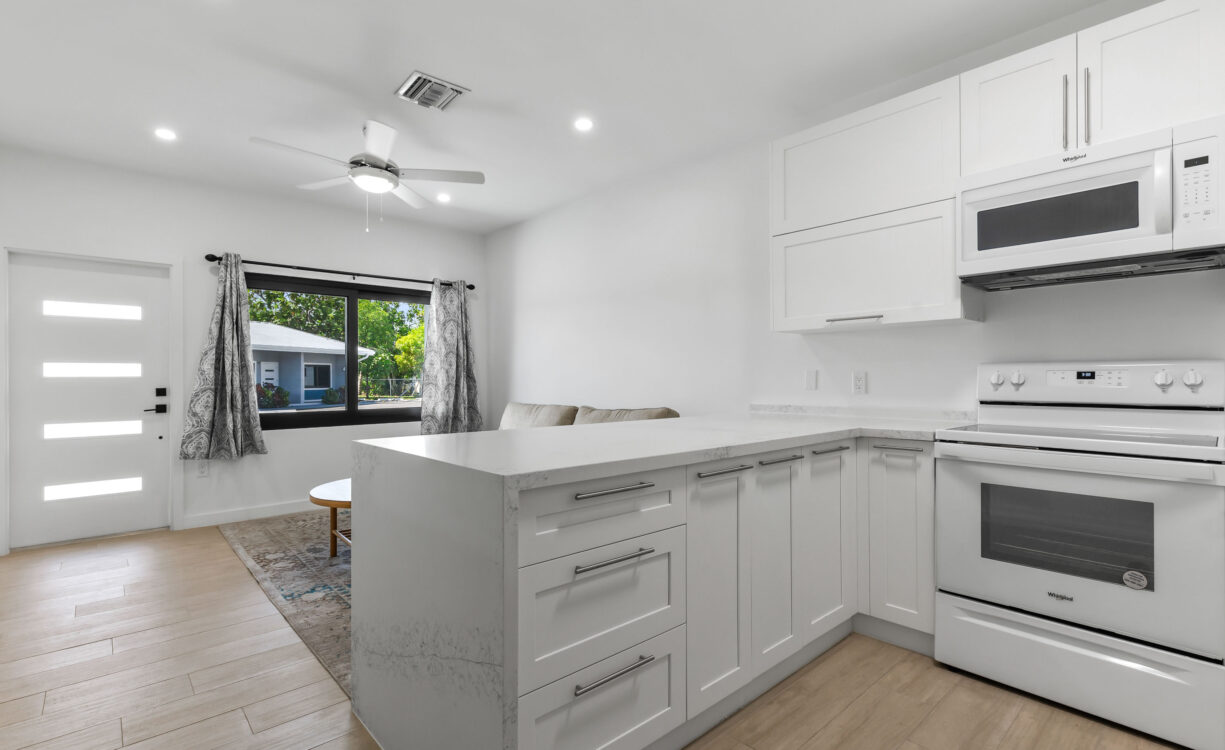 GATEWAY WEST 3, GEORGE TOWN CONDO