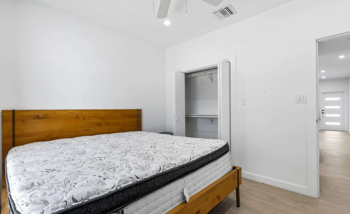 GATEWAY WEST CONDO UNIT 2 - FURNITURE PACKAGE INCLUDED
