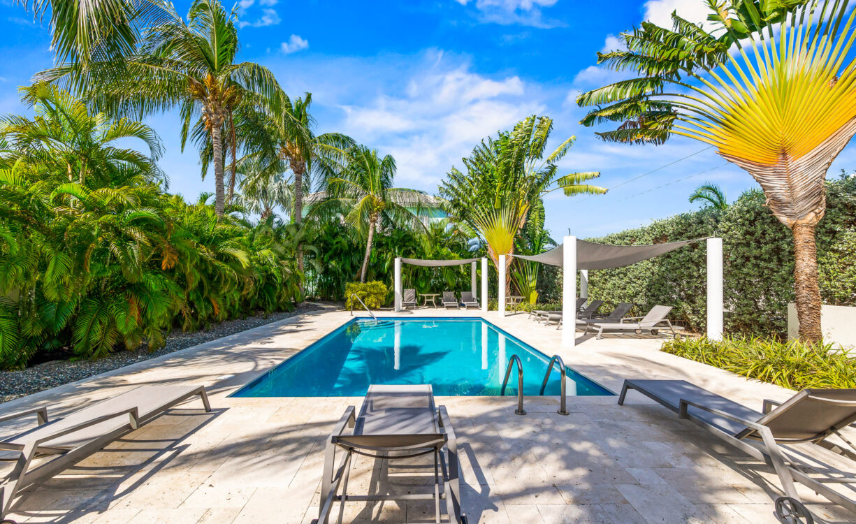 SNUG HARBOUR VILLAS 2, WATERFRONT TOWNHOME