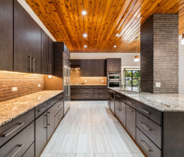 GLADE DRIVE 44, WEST BAY HOME & APARTMENT