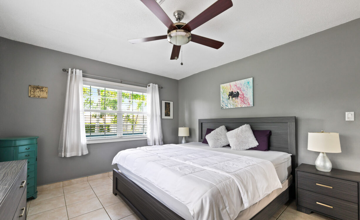 CHARMING COTTAGE, PROSPECT DRIVE