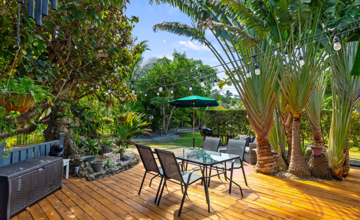 CHARMING COTTAGE, PROSPECT DRIVE