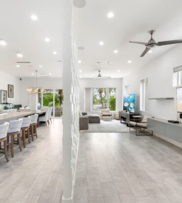 CYPRESS POINTE NORTH 303, CRYSTAL HARBOUR VILLA