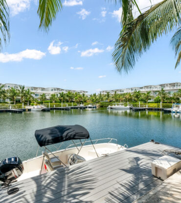 CYPRESS POINTE NORTH 303, CRYSTAL HARBOUR VILLA