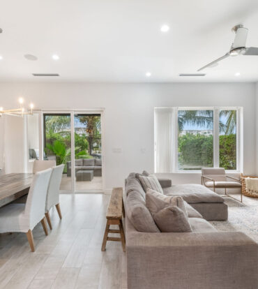 CYPRESS POINTE NORTH 303, CRYSTAL HARBOUR VILLA