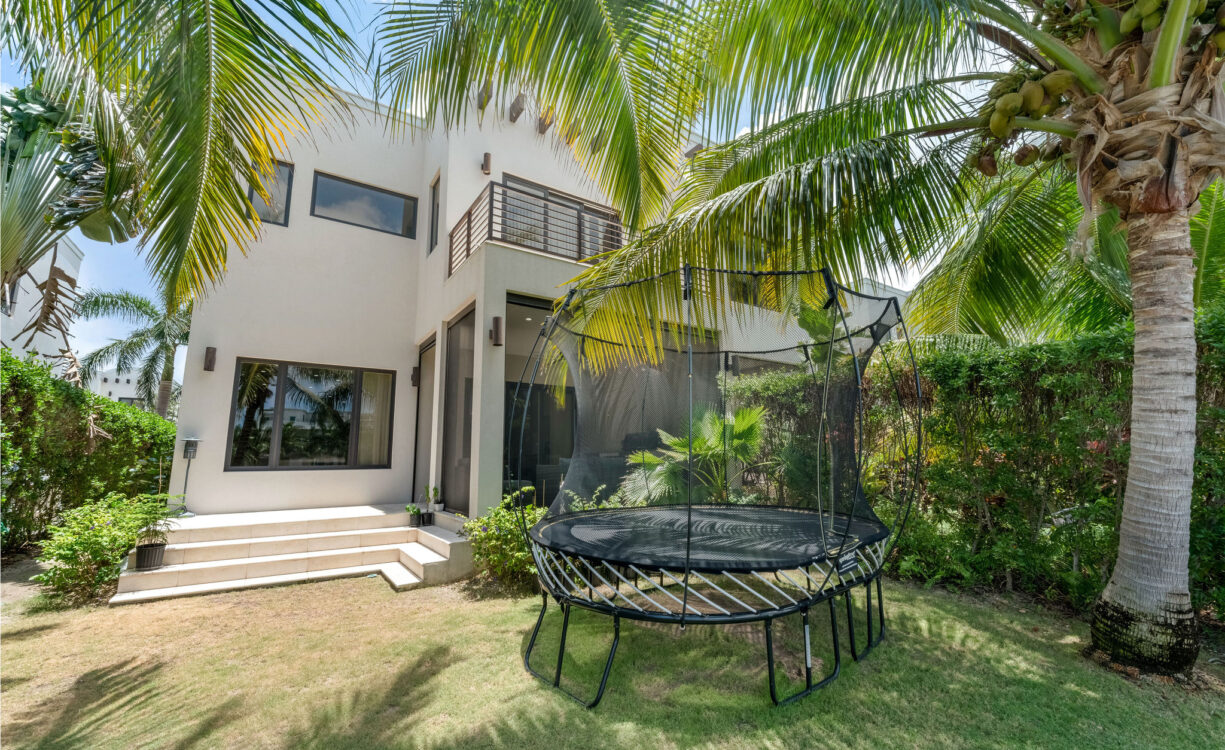 CYPRESS POINTE NORTH 303, CRYSTAL HARBOUR VILLA