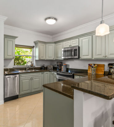 STONE HAVEN 14, GEORGE TOWN CONDO