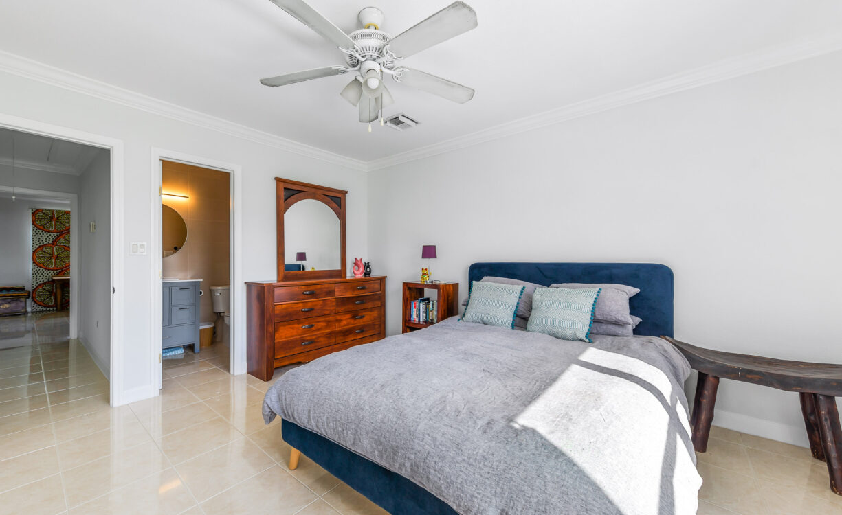 STONE HAVEN 14, GEORGE TOWN CONDO