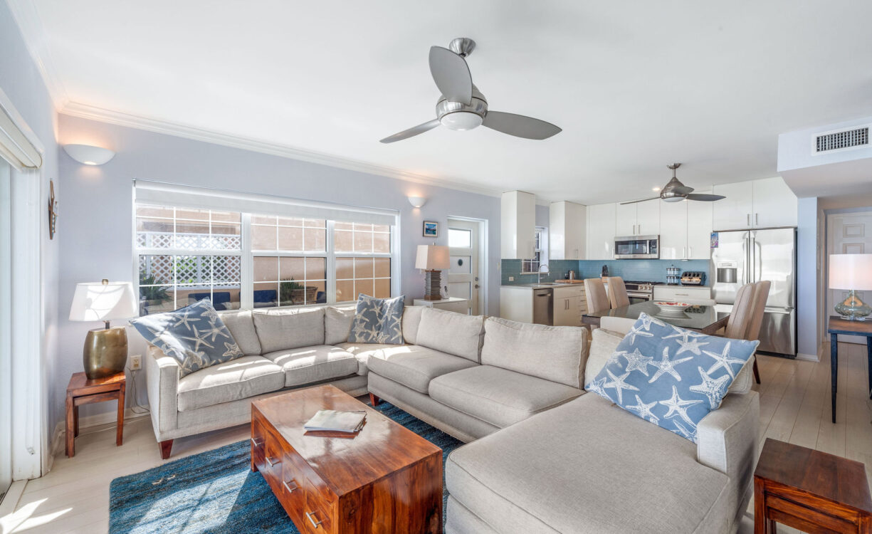 MAHOGANY POINT VILLAS 3, OCEAN FRONT TOWNHOME