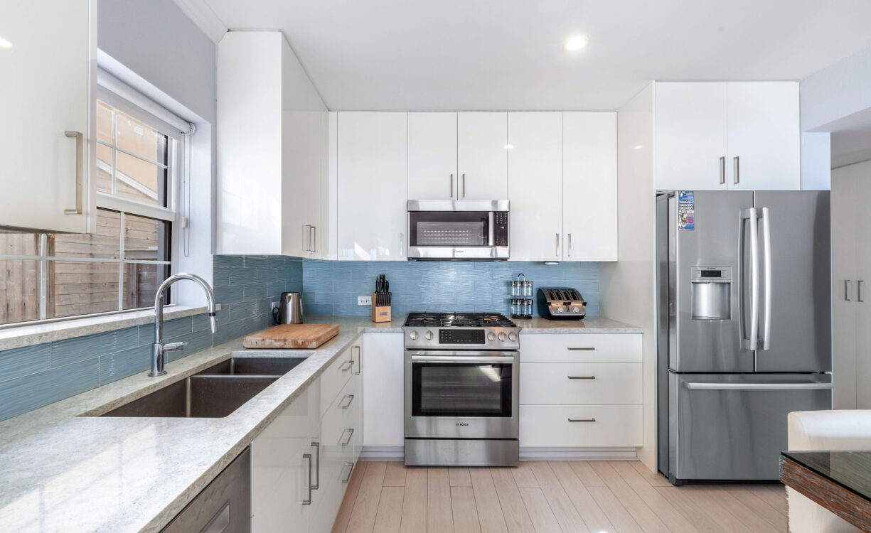 MAHOGANY POINT VILLAS 3, OCEAN FRONT TOWNHOME