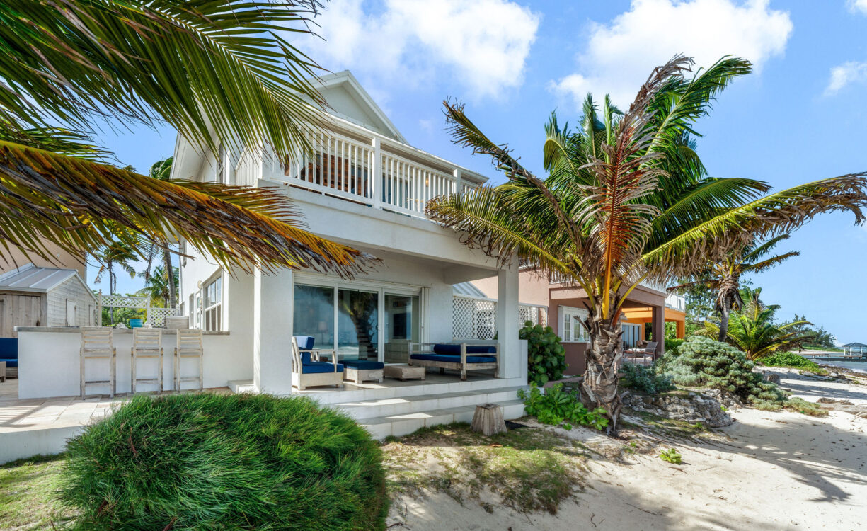 MAHOGANY POINT VILLAS 3, OCEAN FRONT TOWNHOME