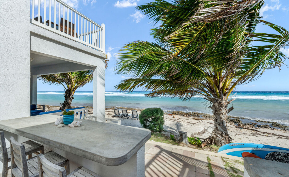 MAHOGANY POINT VILLAS 3, OCEAN FRONT TOWNHOME