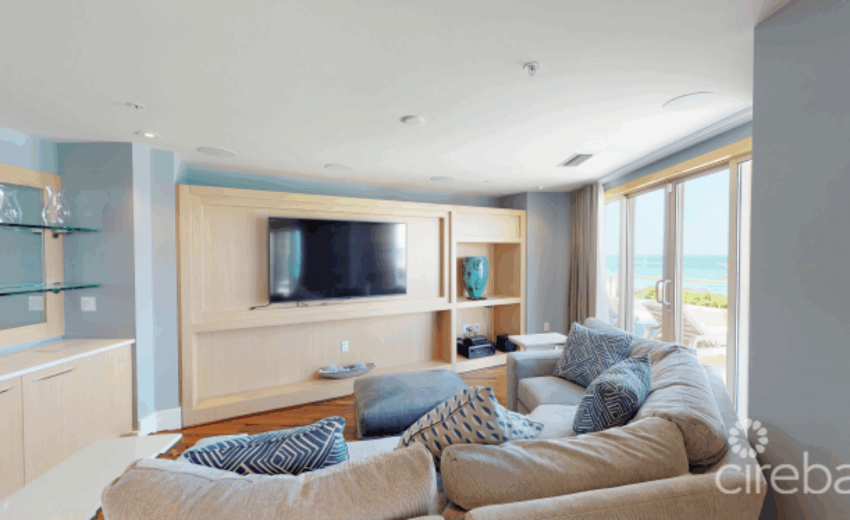 RITZ-CARLTON RESIDENCE #612