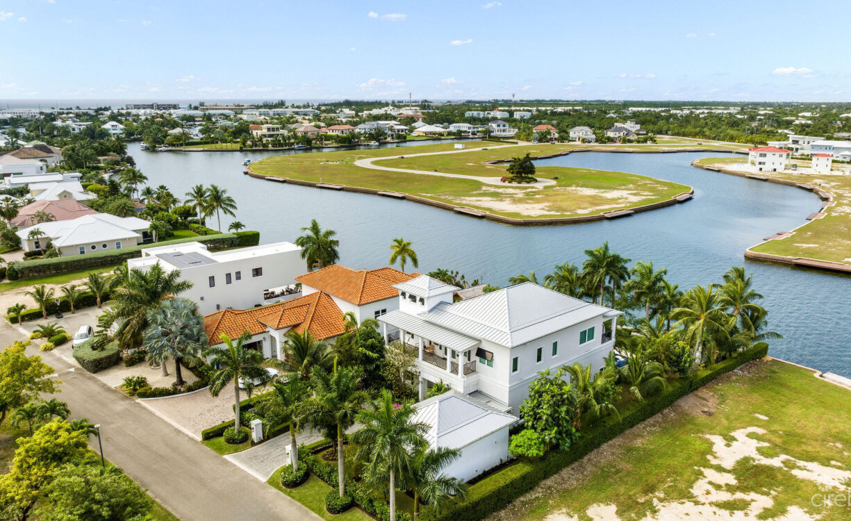 GRAND HARBOUR WATERFRONT ESTATE
