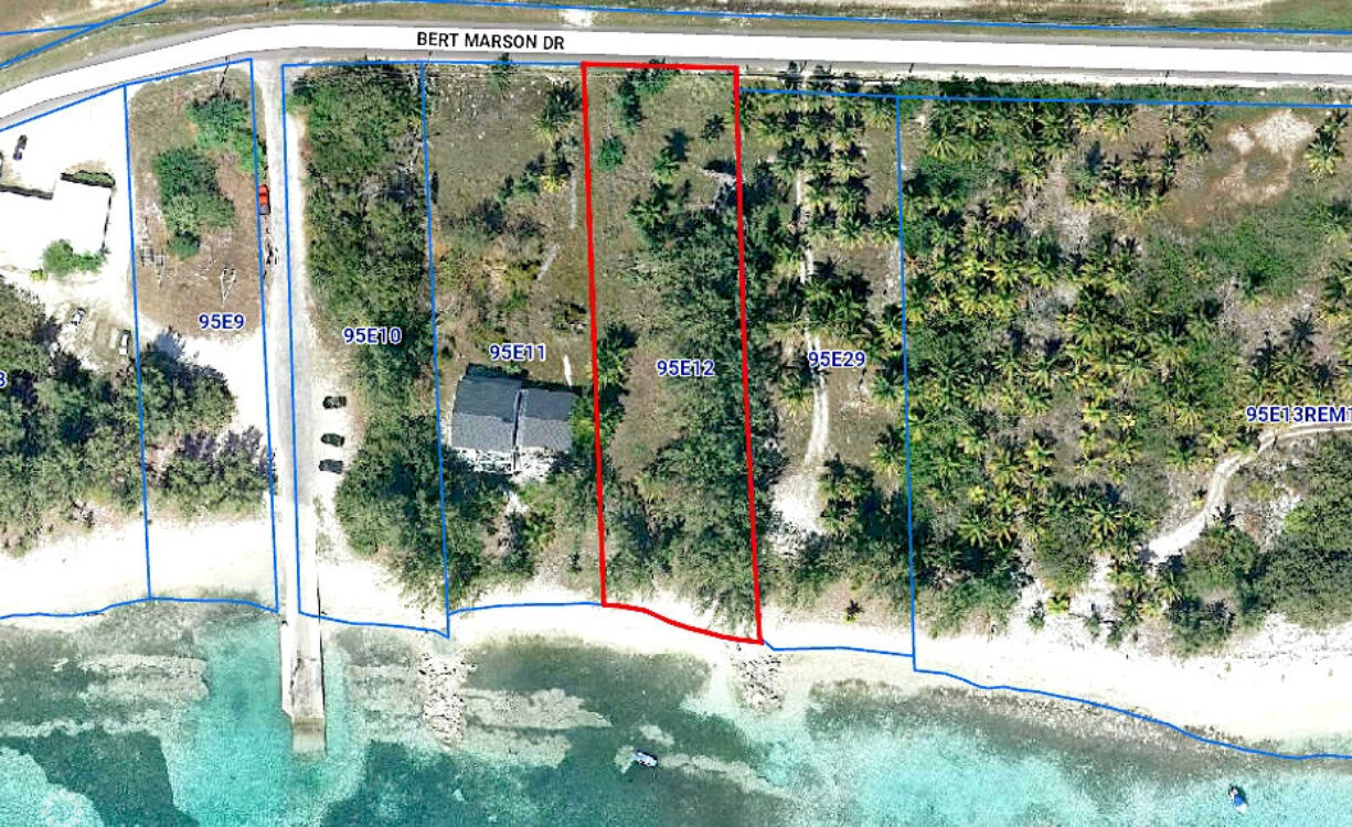 BEACHFRONT LAND - CAYMAN BRAC SOUTH SIDE 0.79 ACRES