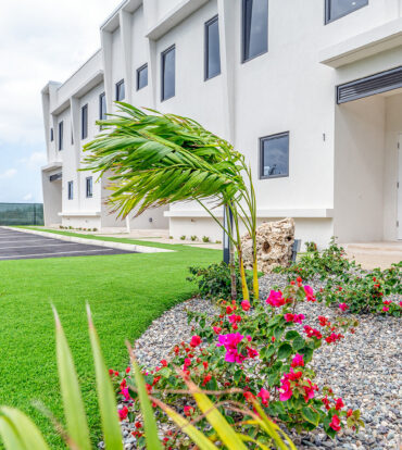 LAVANIA COURT - GATED - LARGE 2 BED 2.5 BATH TOWNHOMES