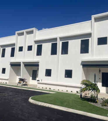 LAVANIA COURT - GATED - LARGE 2 BED 2.5 BATH TOWNHOMES